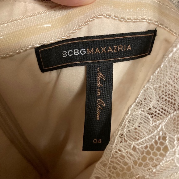 BCBG Ivory ruffle dress Size 4 - Picture 3 of 4